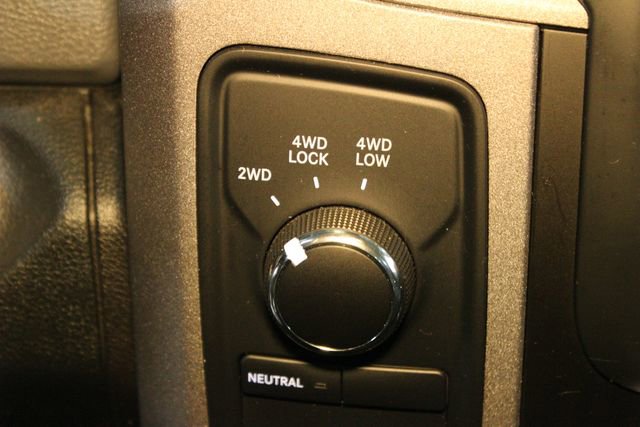 Used 2015 RAM 2500 Tradesman w/ Chrome Appearance Group image 22