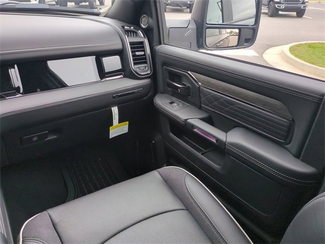 New 2025 RAM 3500 Limited image 17