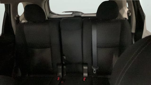 Used 2020 Nissan Rogue SV AWD/4WD image 18