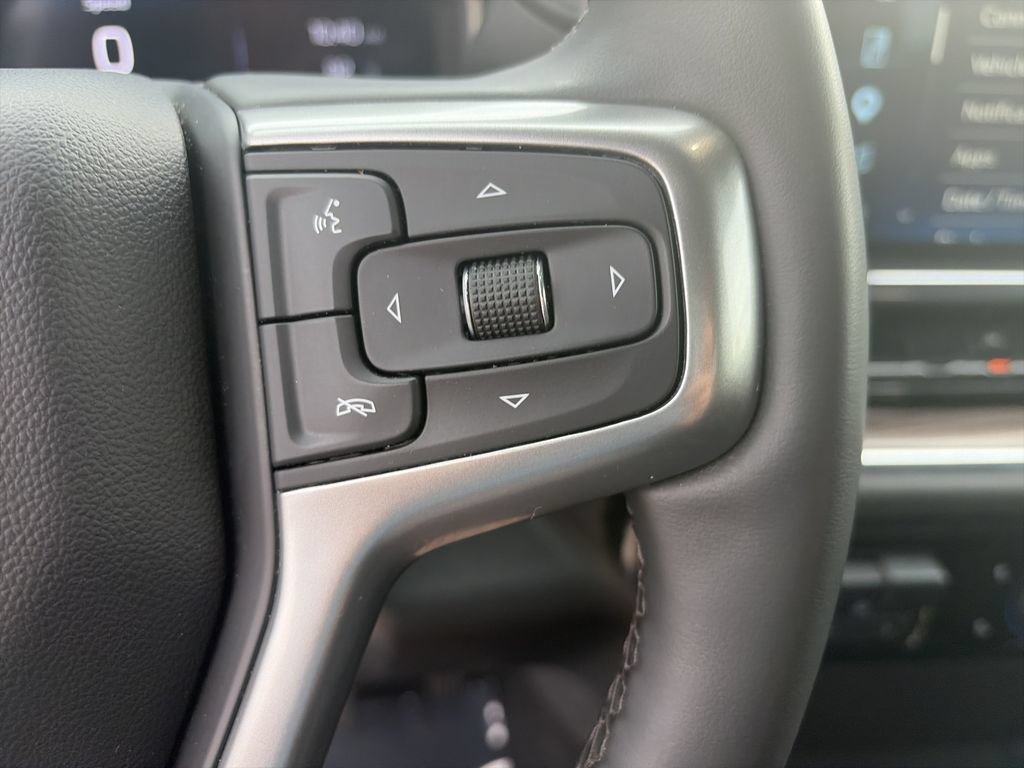 Used 2025 Chevrolet Silverado 1500 LT AWD/4WD image 21