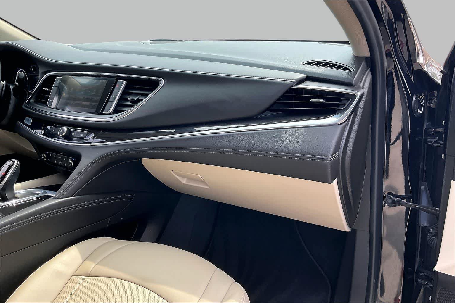 Used 2019 Buick Enclave Essence w/ Trailering Package, 5000 lbs. FWD image 18