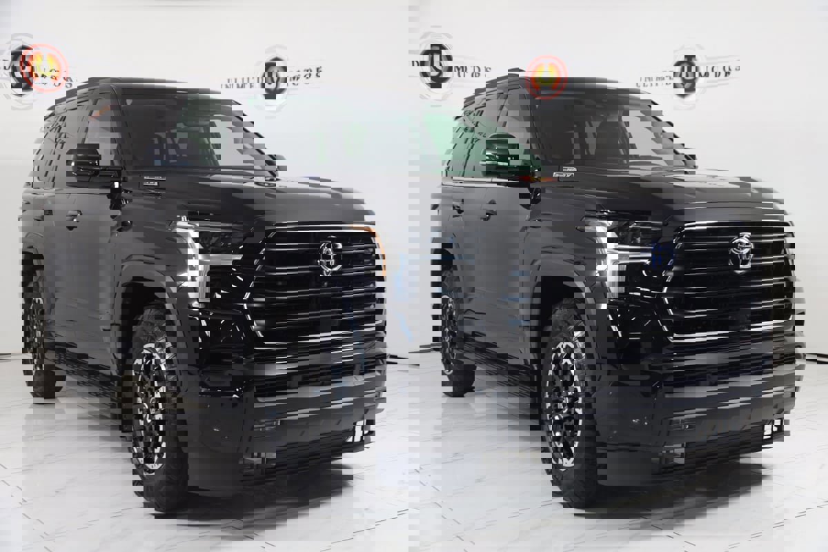 Used 2024 Toyota Sequoia Limited image 25