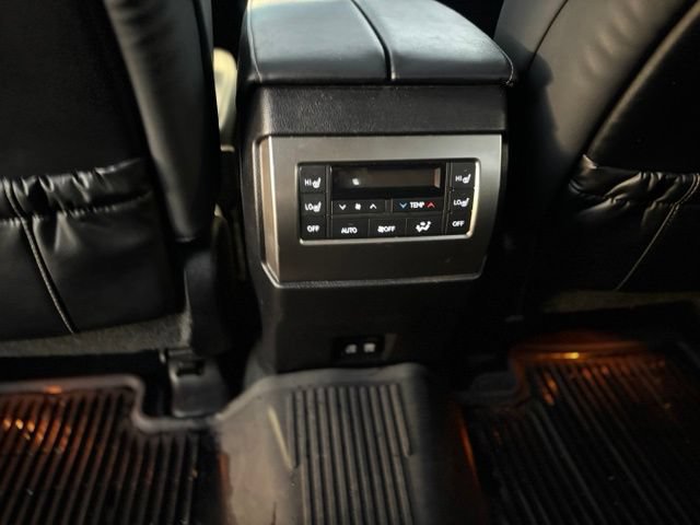 Used 2022 Lexus GX 460 Premium w/ Premium Package AWD/4WD image 29