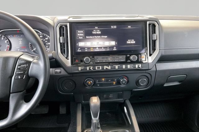 Used 2025 Nissan Frontier SV RWD image 9