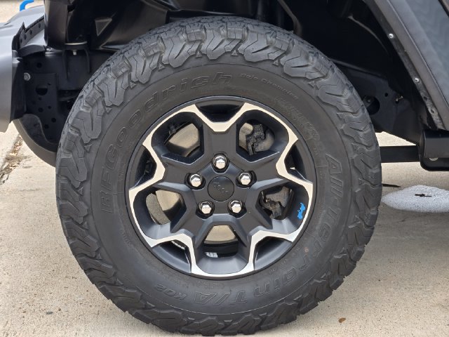 Used 2023 Jeep Wrangler Unlimited Rubicon 4xe w/ Cold Weather Group AWD/4WD image 10