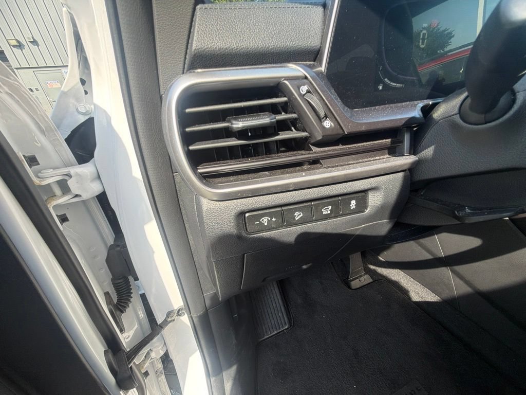 Used 2025 Kia Telluride S FWD image 14