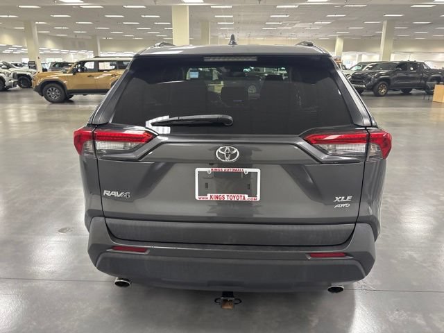Used 2020 Toyota RAV4 XLE AWD/4WD image 6
