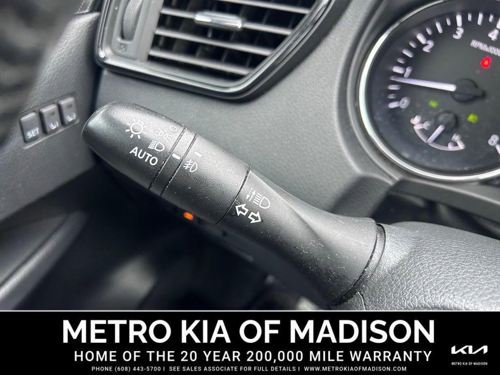 Used 2017 Nissan Rogue SL w/ SL Premium Package image 20