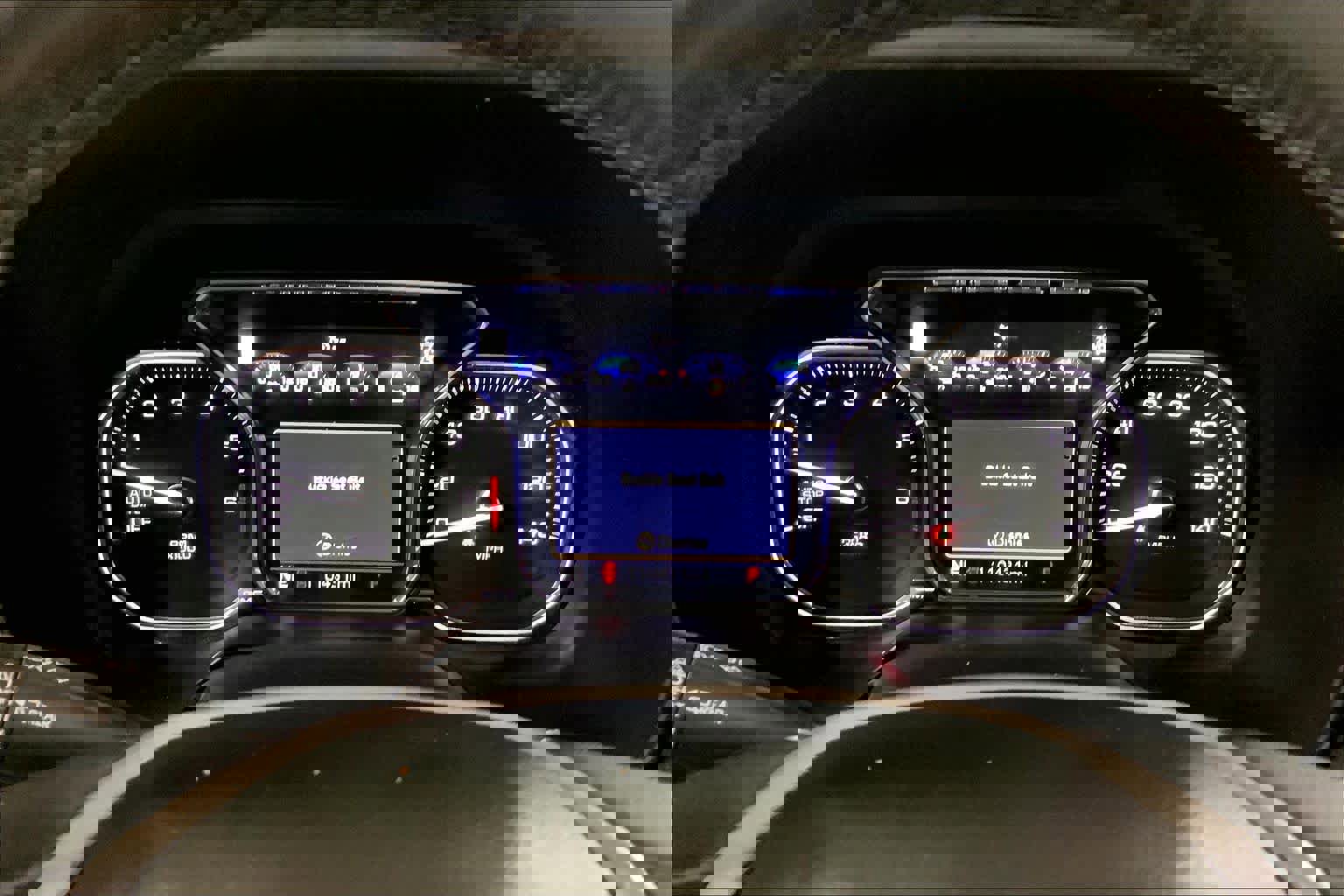 Used 2021 GMC Yukon SLT w/ SLT Premium Package image 26