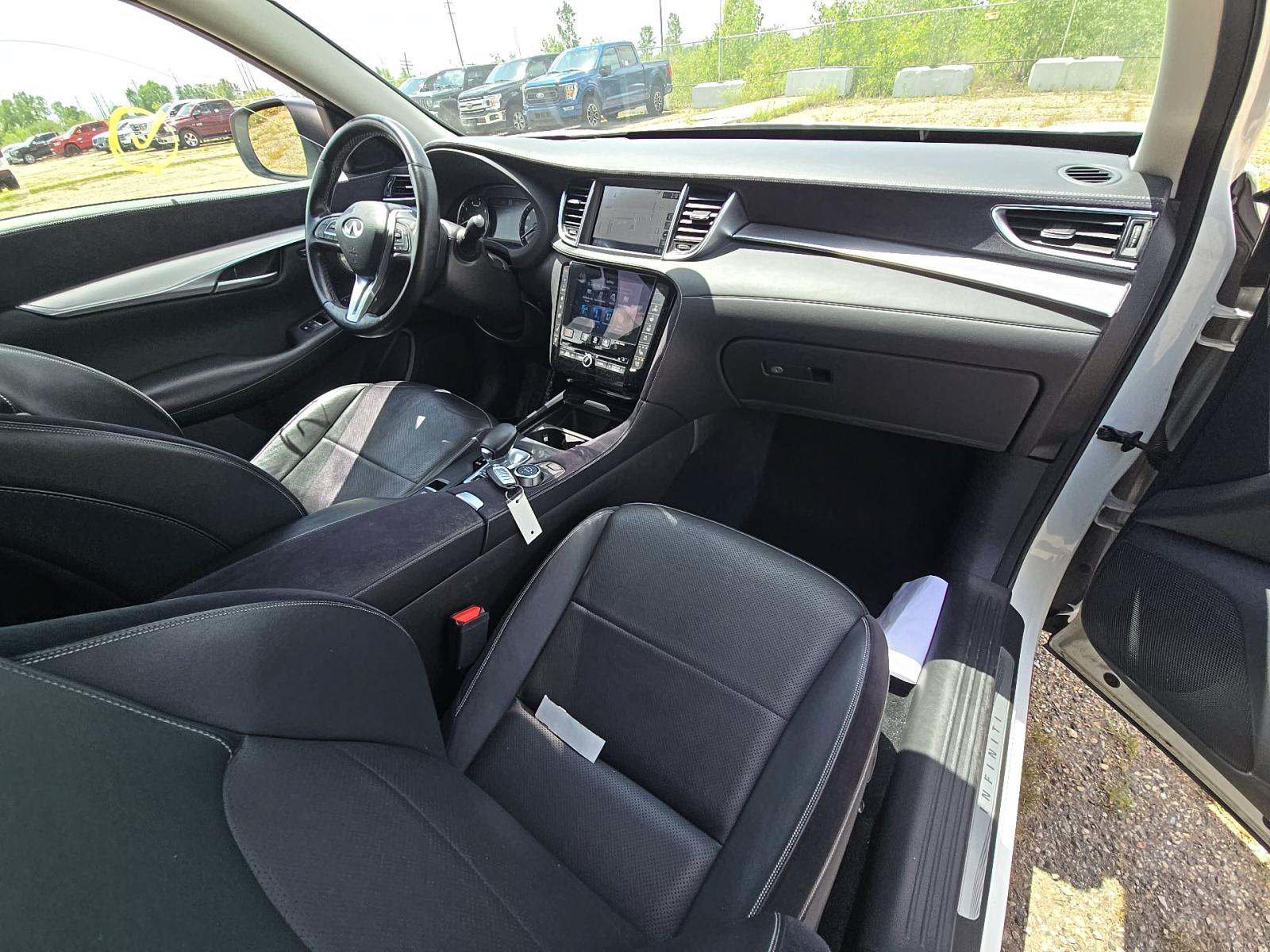 Used 2022 INFINITI QX50 Sensory AWD/4WD image 11
