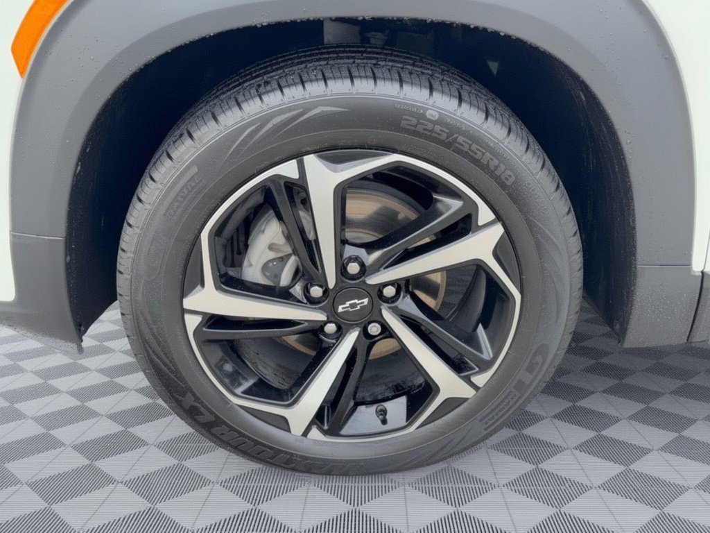 Used 2022 Chevrolet TrailBlazer RS FWD image 13