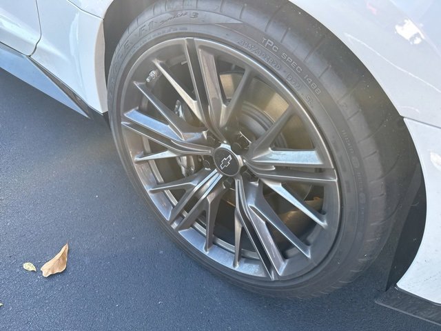 Used 2021 Chevrolet Camaro ZL1 image 9