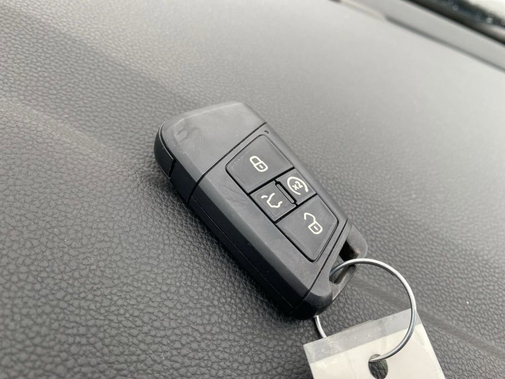 Used 2023 Volkswagen Jetta GLI Autobahn w/ GLI Black Package image 15