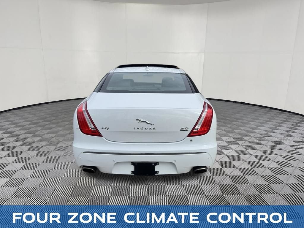 Used 2013 Jaguar XJ AWD image 6
