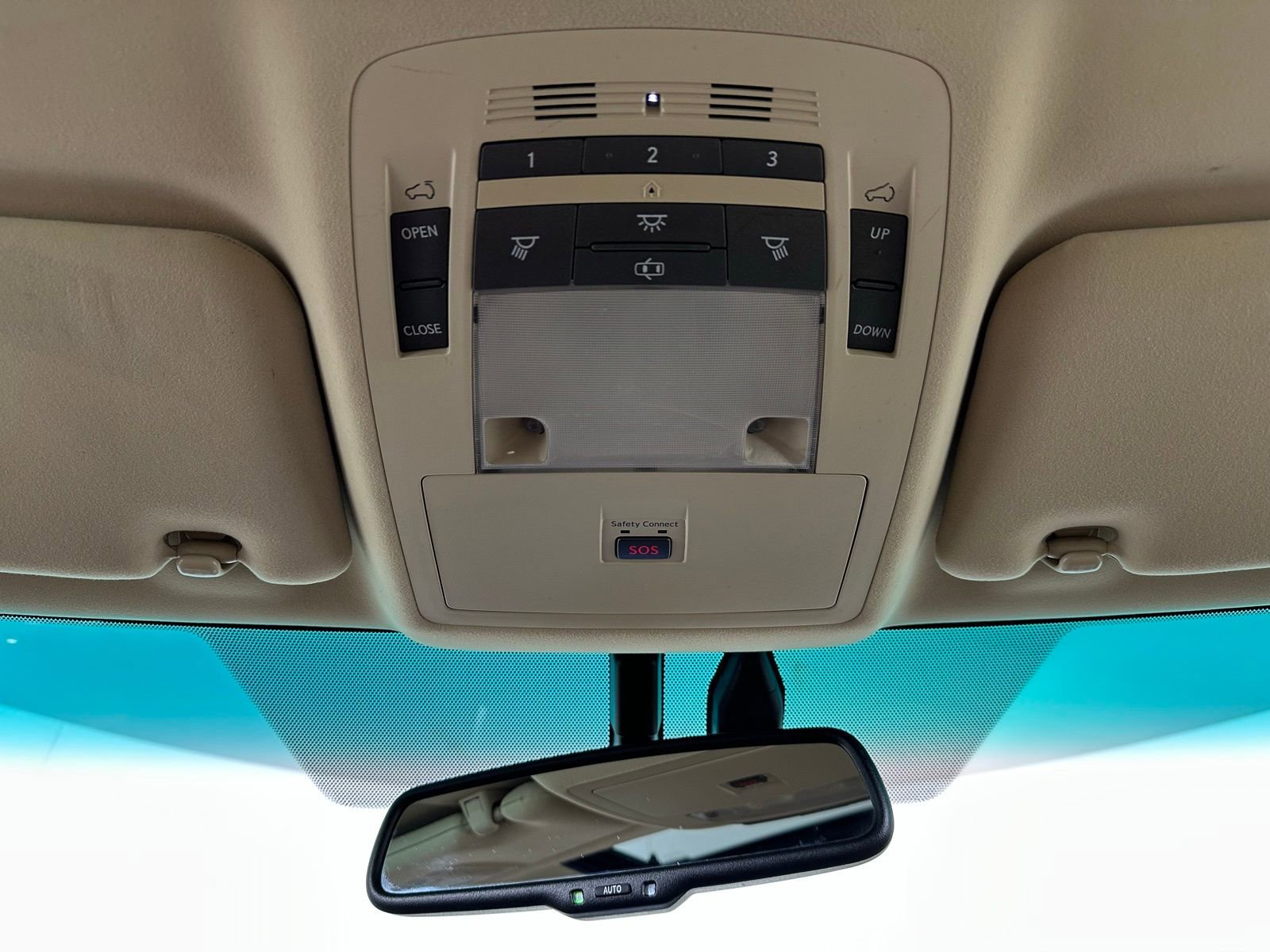 Used 2012 Lexus RX 450h AWD w/ Premium Pkg image 37