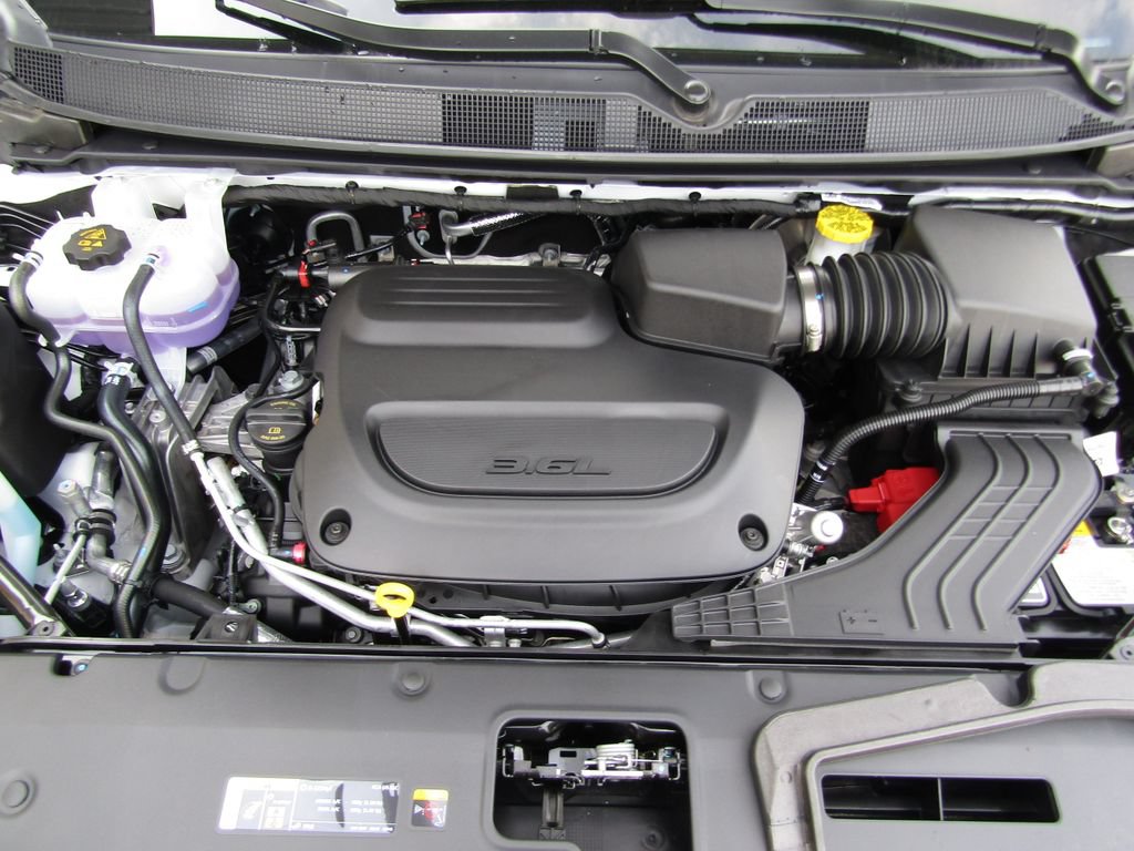 New 2027 Chrysler Pacifica Select FWD image 29