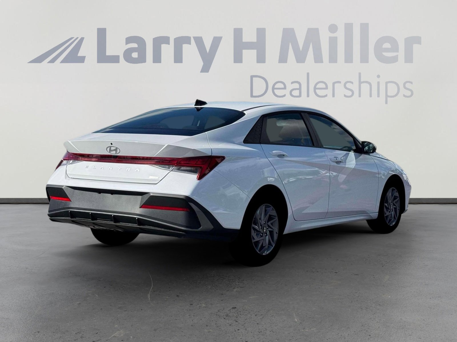 New 2026 Hyundai Elantra Blue image 7