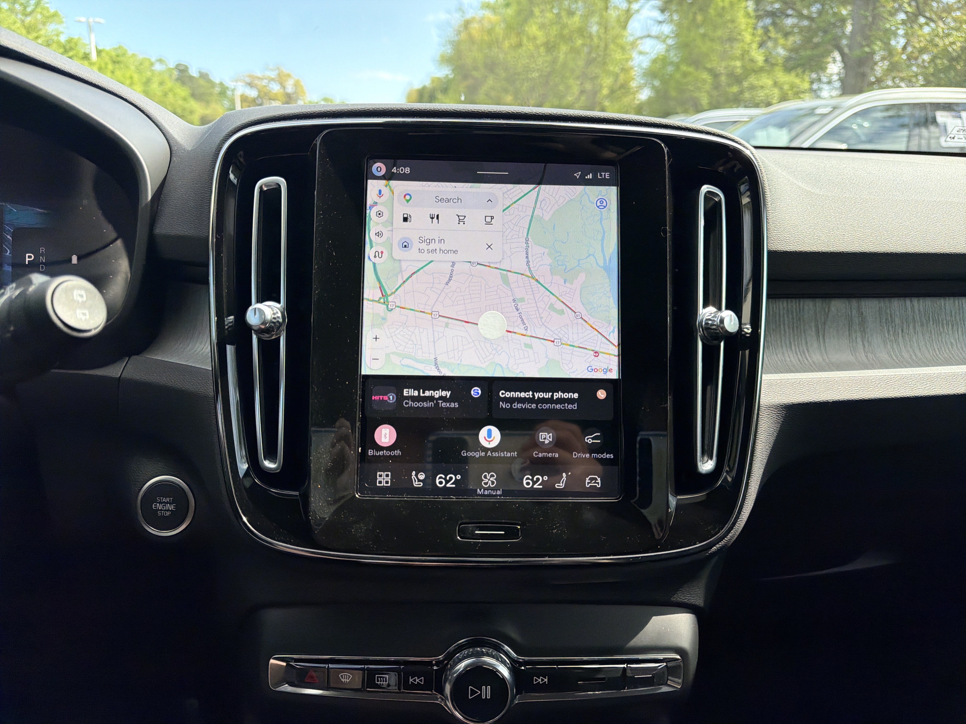 New 2026 Volvo XC40 B4 Core w/ Climate Package FWD image 27
