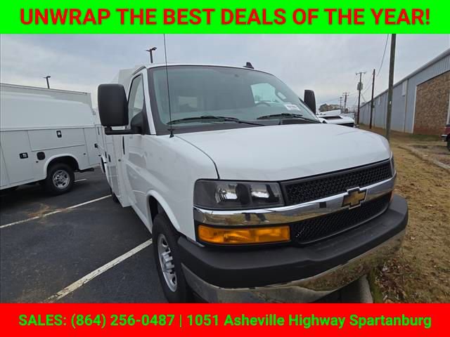 New 2025 Chevrolet Express 3500 w/ Power Convenience Package image 14