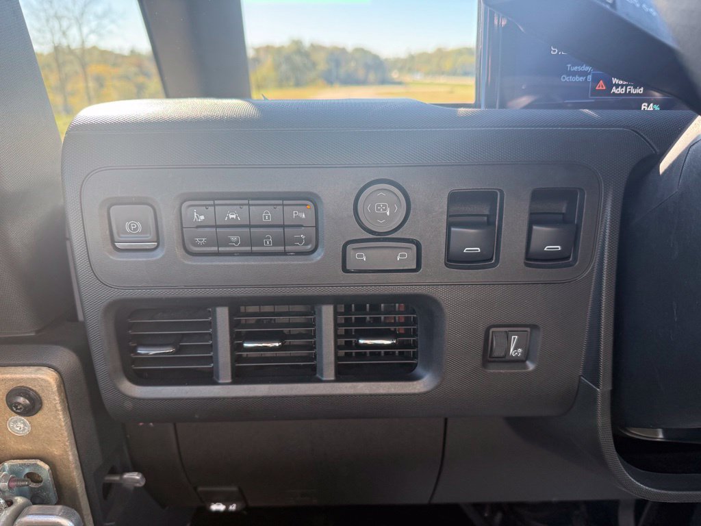 Used 2024 Chevrolet Brightdrop 600 w/ Battery Pack, Max Range AWD/4WD image 25