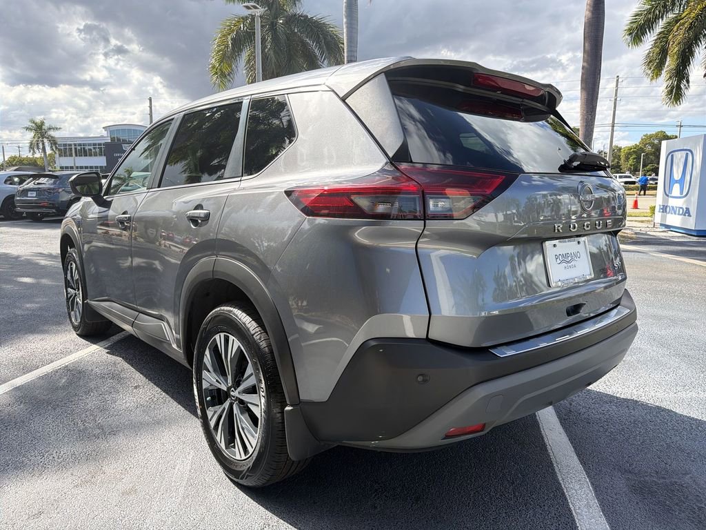 Used 2023 Nissan Rogue SV image 19