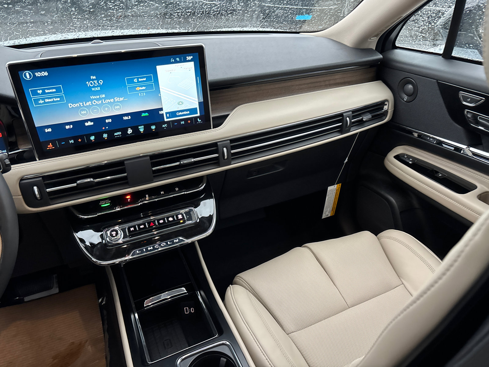 New 2026 Lincoln Corsair Grand Touring image 32