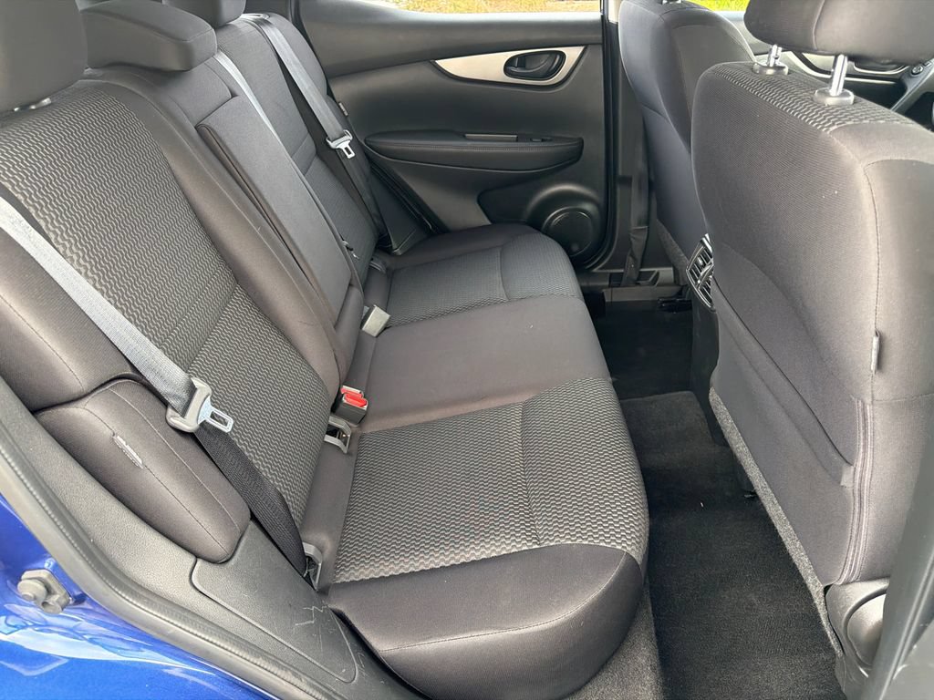 Used 2020 Nissan Rogue Sport S FWD image 15