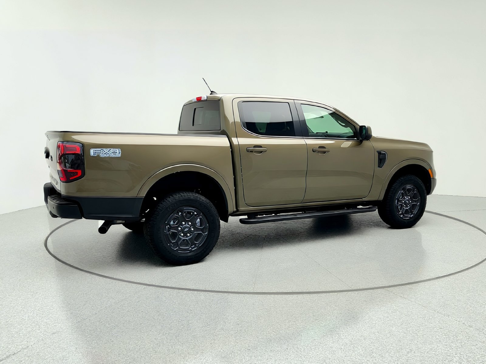 New 2026 Ford Ranger Lariat w/ FX4 Off-Road Package AWD/4WD image 9