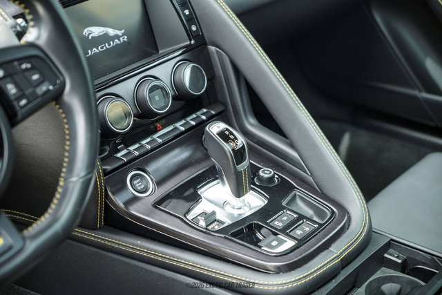 Used 2018 Jaguar F-TYPE 400 Sport RWD image 31
