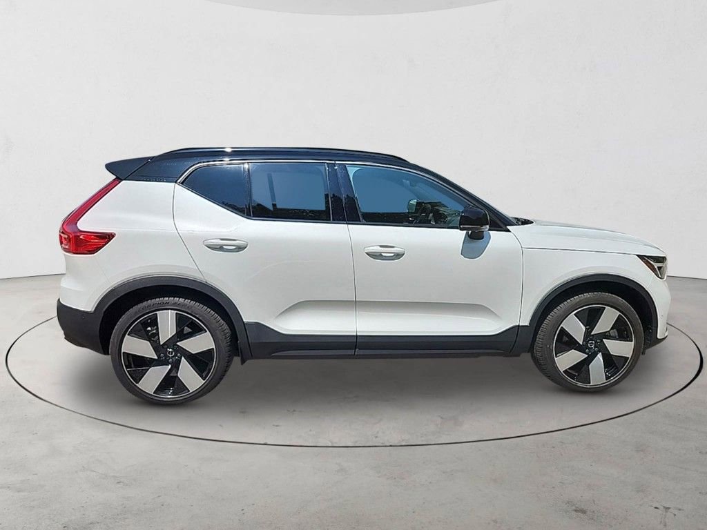 Certified 2024 Volvo XC40 Recharge Ultimate AWD/4WD image 6