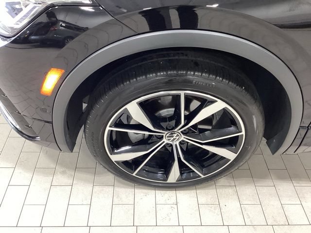 Used 2024 Volkswagen Tiguan SEL R-Line AWD/4WD image 20