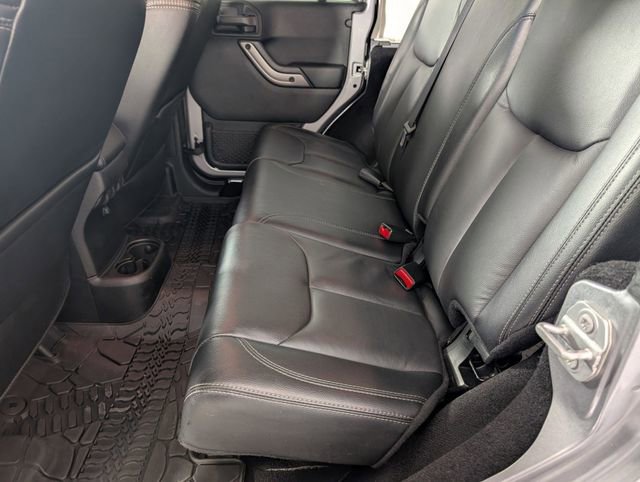 Used 2018 Jeep Wrangler Unlimited Sahara image 22