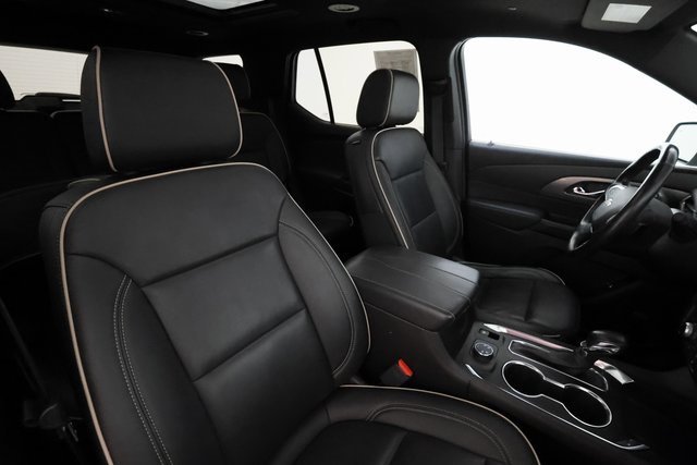 Used 2022 Chevrolet Traverse Premier image 25