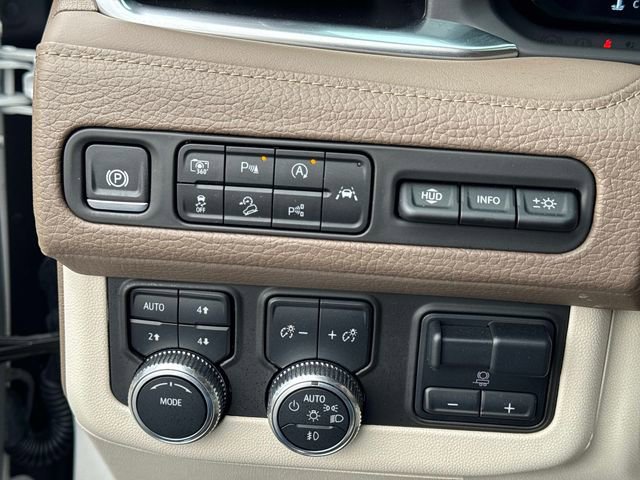Used 2024 GMC Yukon Denali w/ Advanced Technology Package image 29