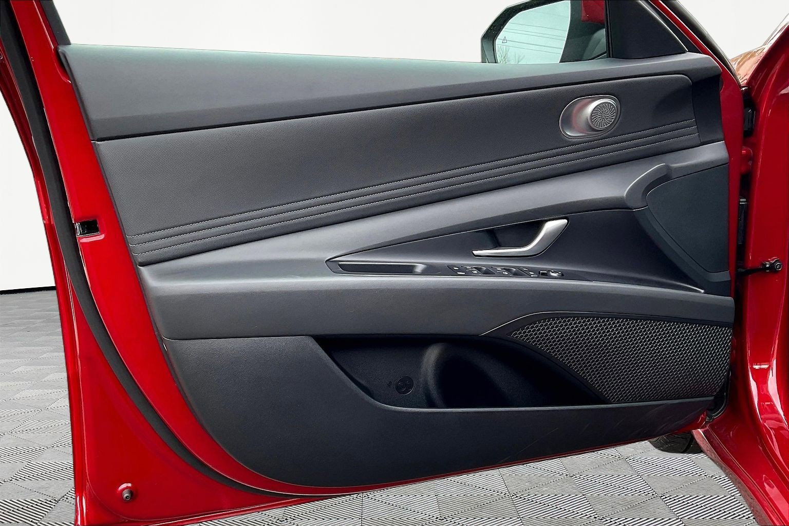 Certified 2025 Hyundai Elantra SEL FWD image 20