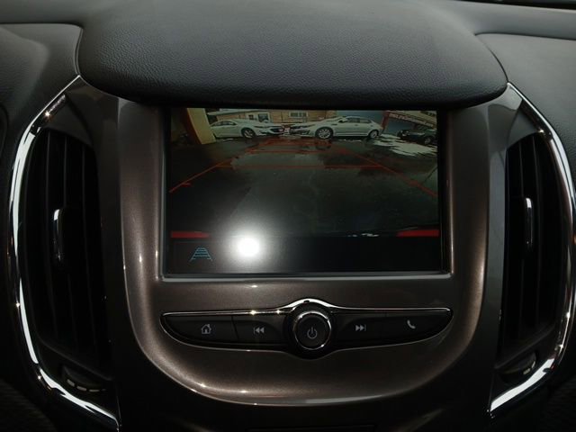 Used 2017 Chevrolet Cruze LT w/ Convenience Package image 26