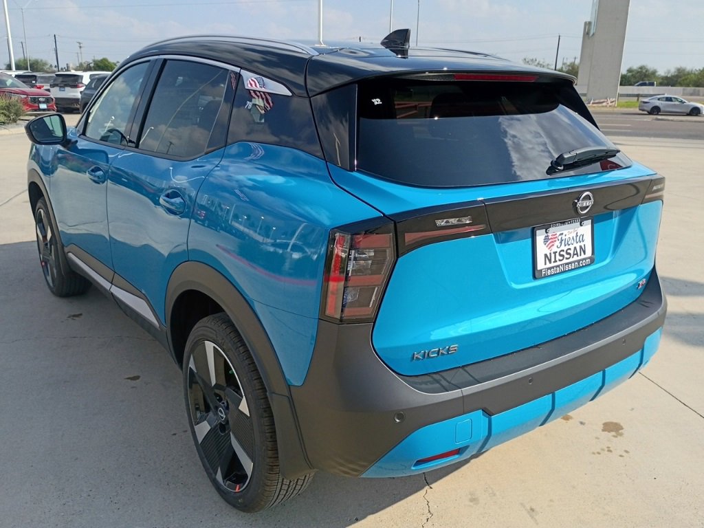 New 2026 Nissan Kicks SR image 4