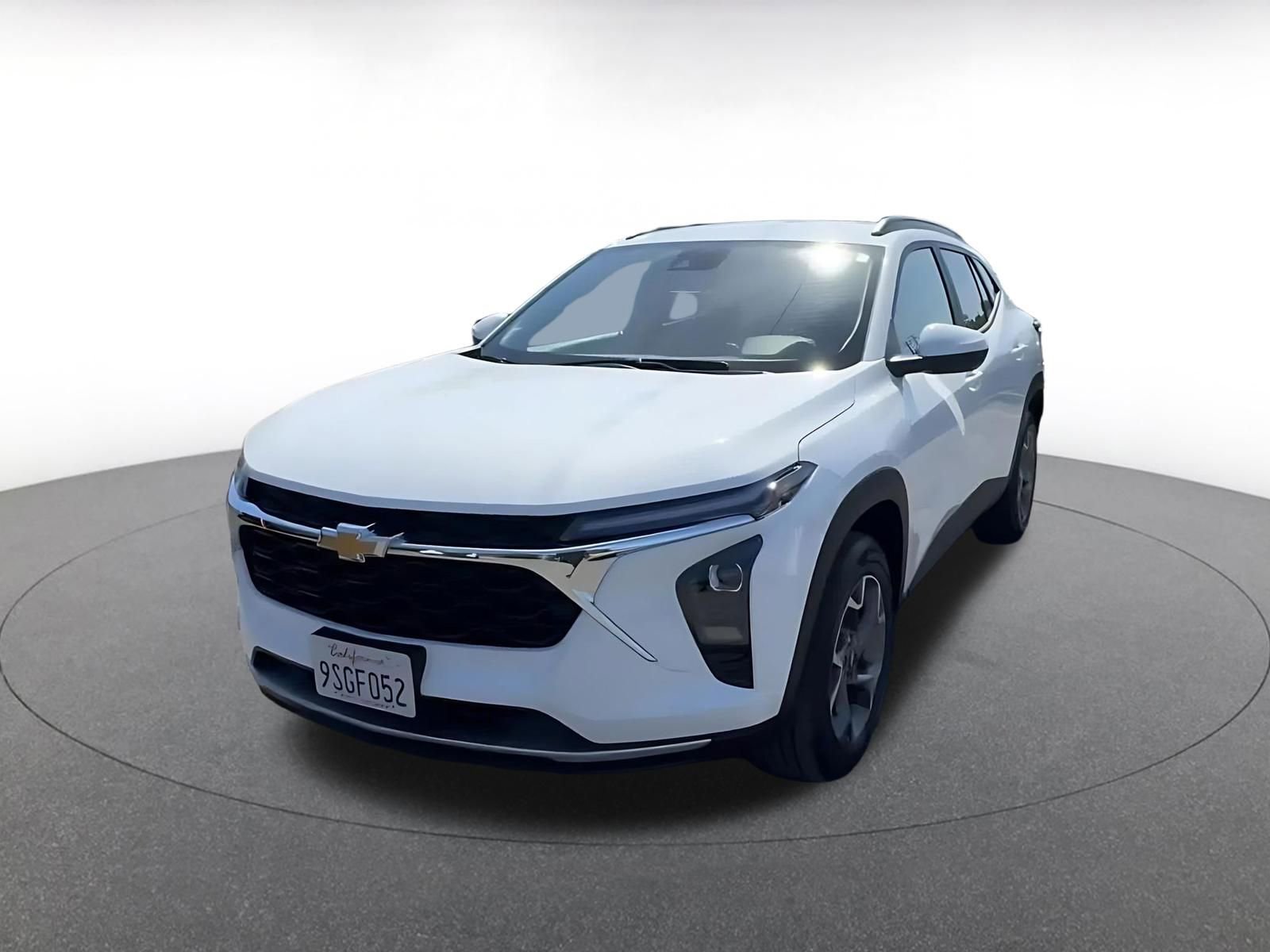 Used 2025 Chevrolet Trax LT image 8