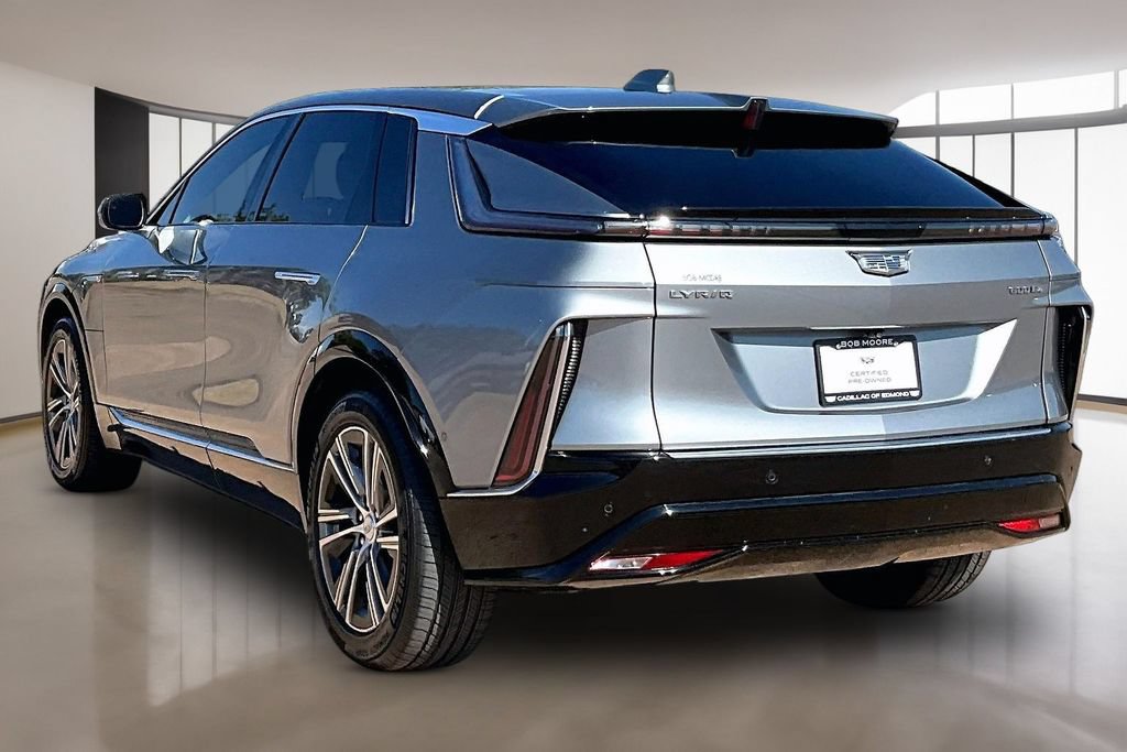 Used 2024 Cadillac Lyriq Luxury AWD/4WD image 12