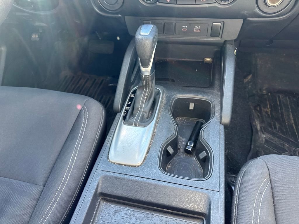 Used 2022 Nissan Frontier SV image 38