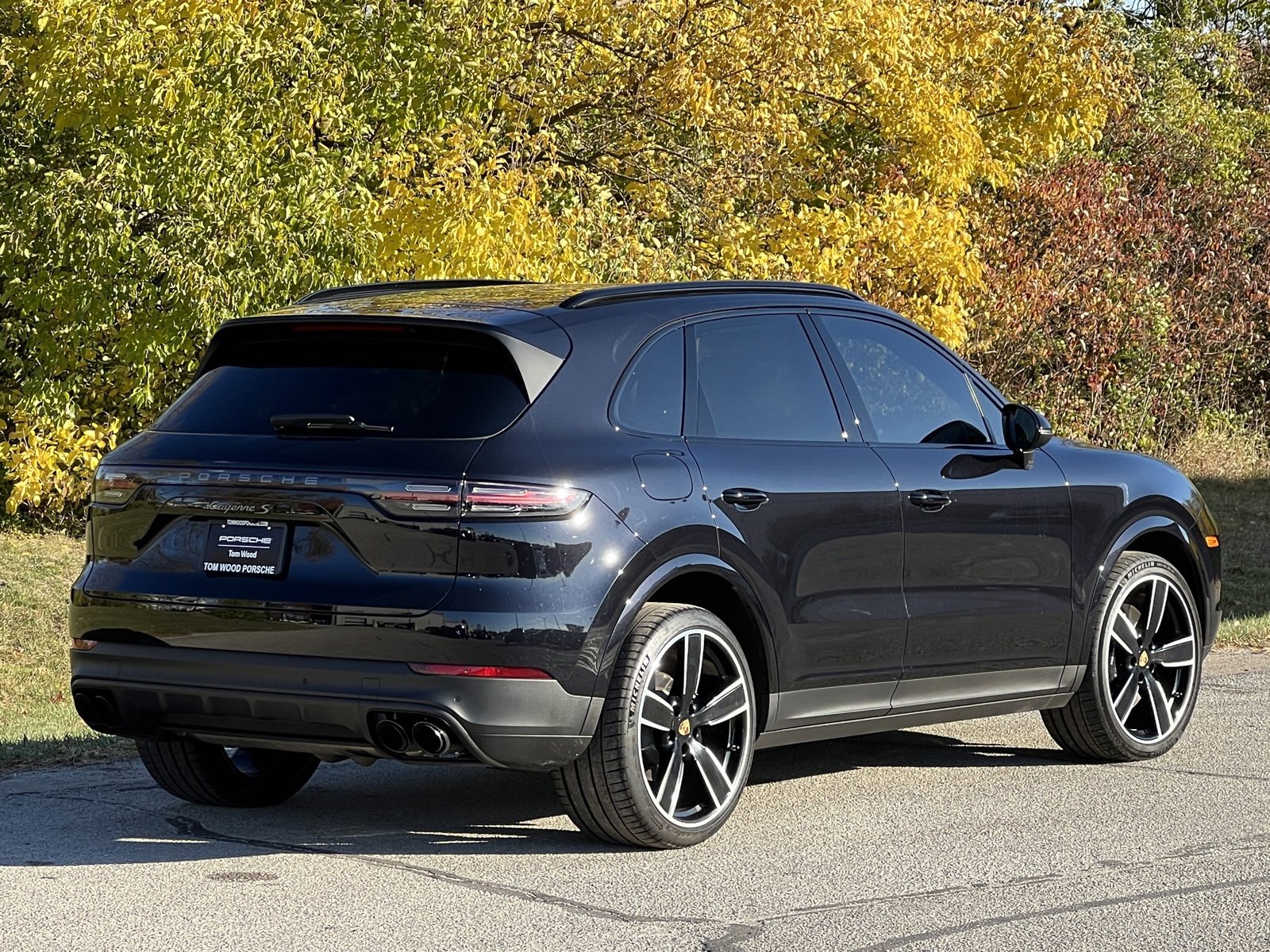 Certified 2022 Porsche Cayenne S Platinum image 6