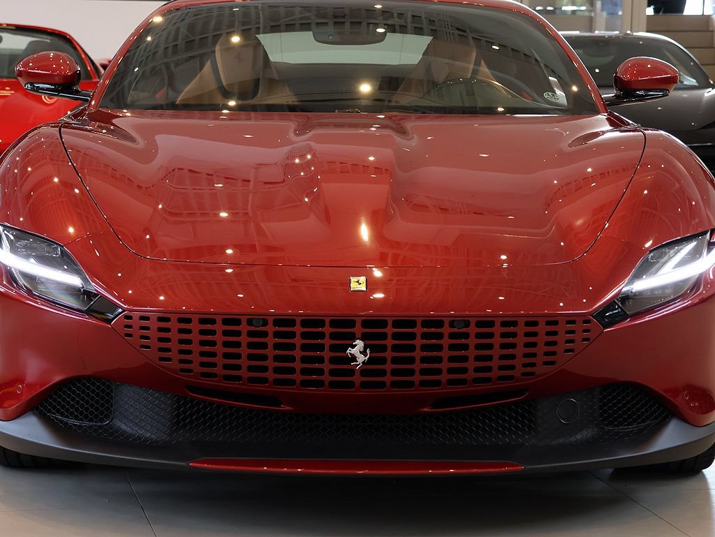 Certified 2022 Ferrari Roma RWD image 39