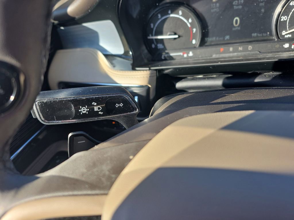 Used 2022 Lincoln Corsair AWD w/ Equipment Group 101A image 38