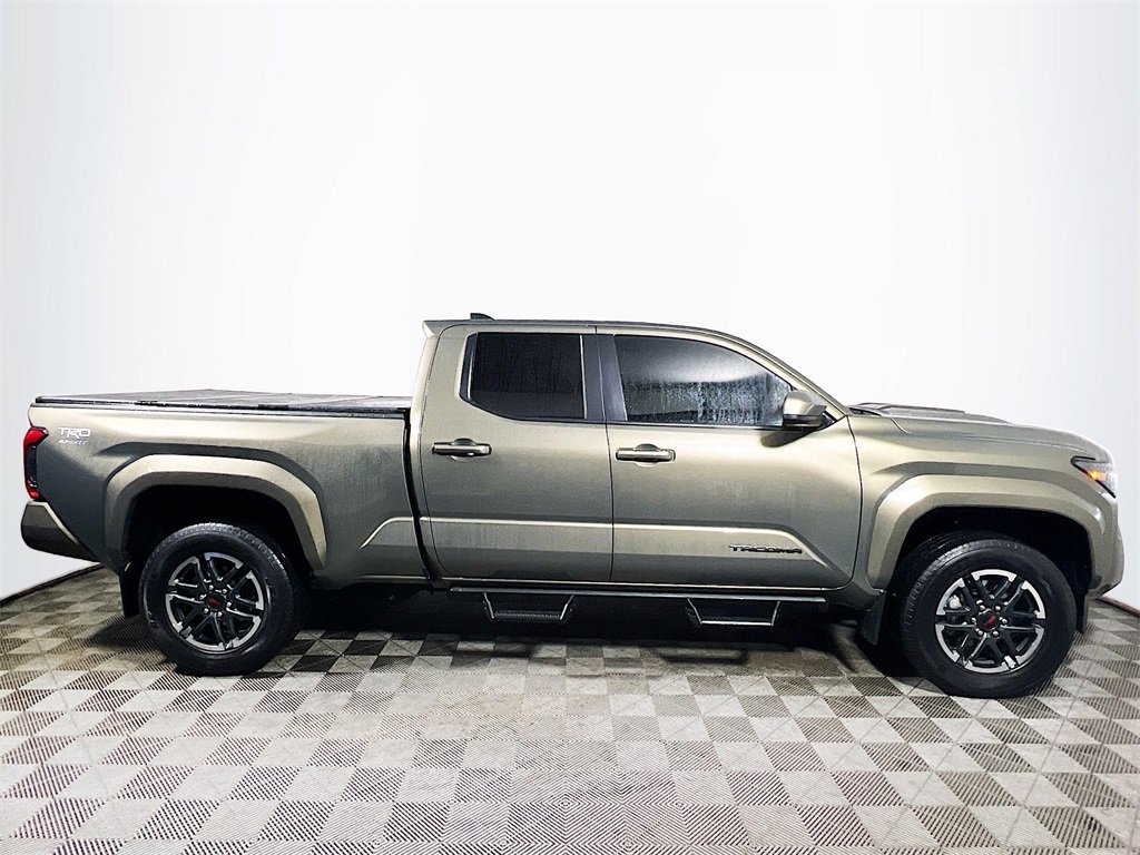Used 2024 Toyota Tacoma TRD Sport image 9