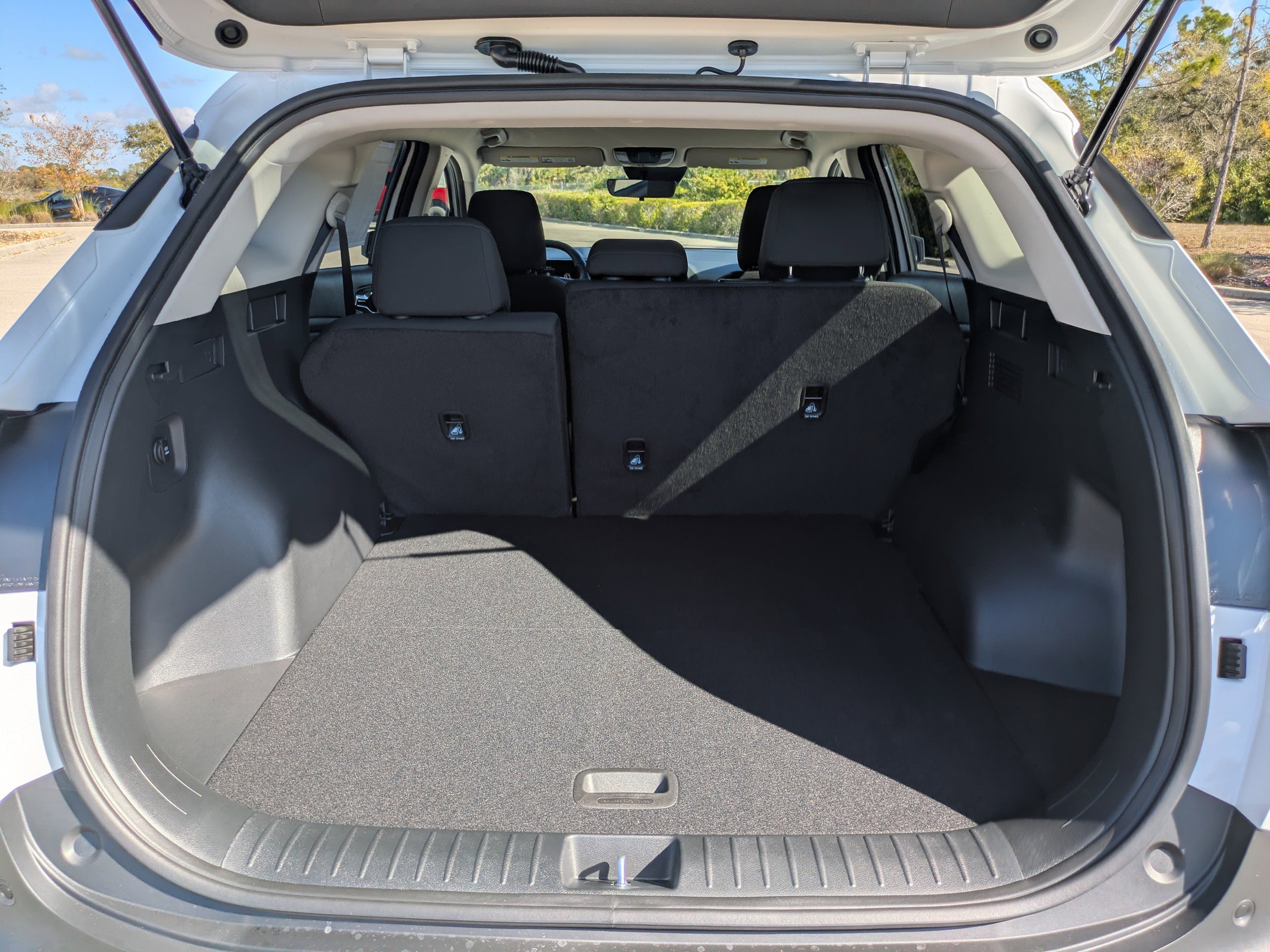 New 2026 Kia Sportage LX FWD image 13
