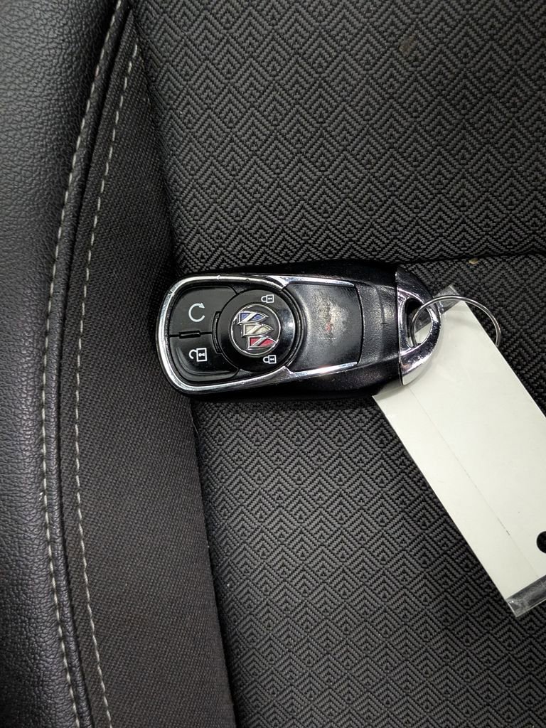 Used 2023 Buick Encore GX Preferred w/ Cold Weather Comfort Package AWD/4WD image 12