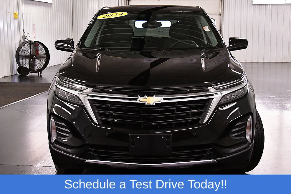 Used 2024 Chevrolet Equinox LT AWD/4WD image 2