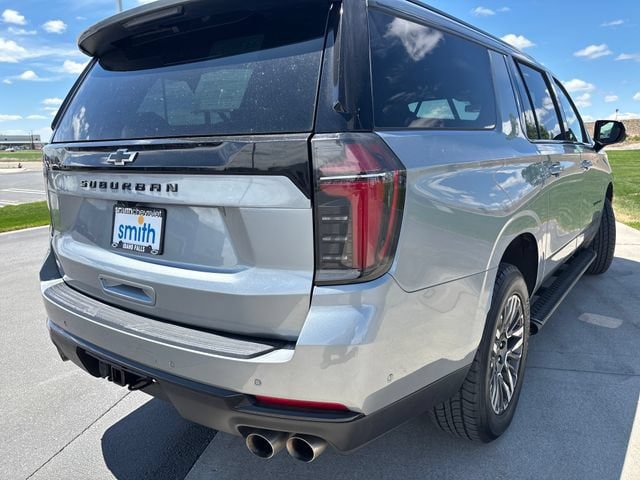 Certified 2025 Chevrolet Suburban Z71 AWD/4WD image 30