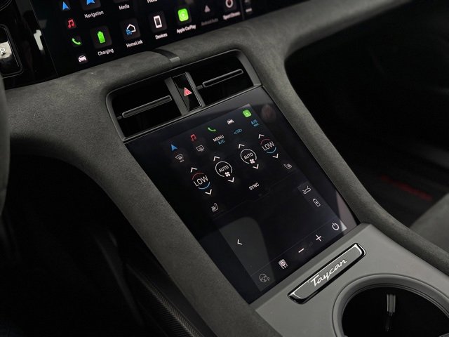 Used 2024 Porsche Taycan GTS image 30