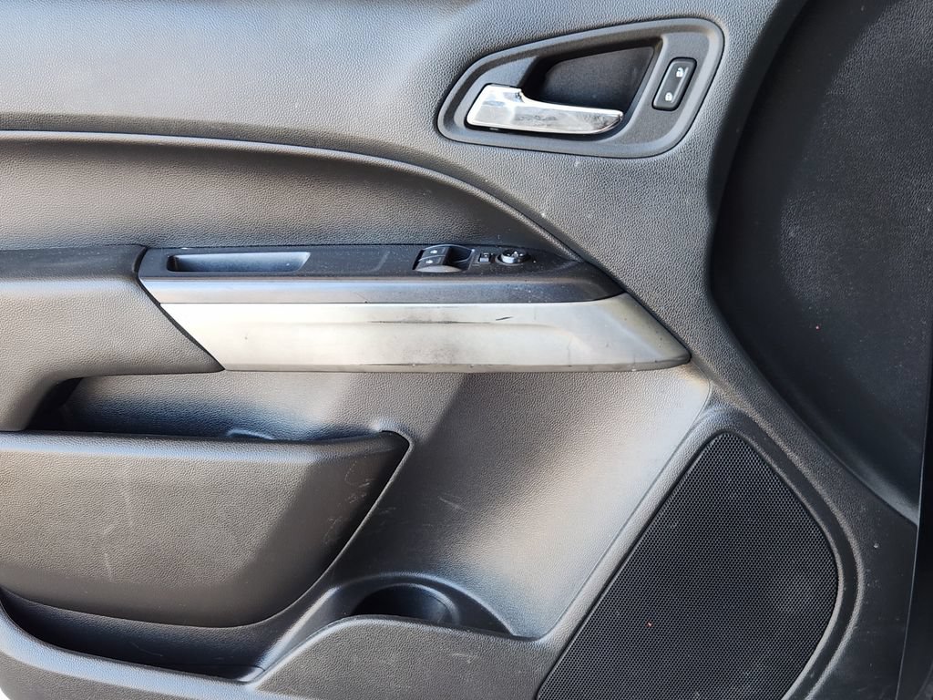 Used 2022 Chevrolet Colorado LT w/ Fleet Safety Package RWD image 17